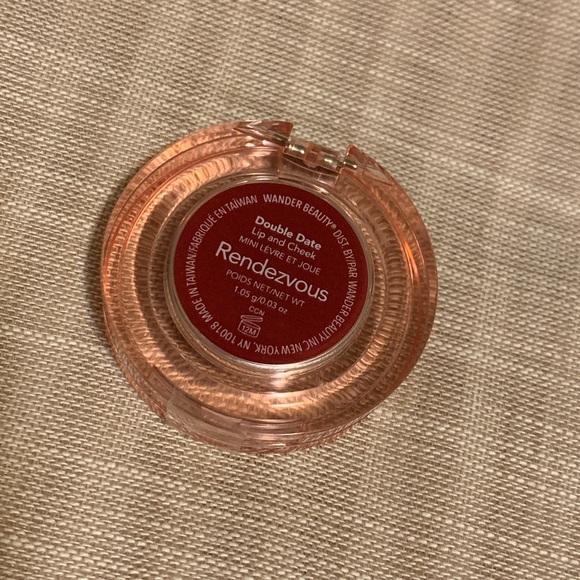 2/$22 ✨ Blush & Shimmer minis set - Picture 4 of 6